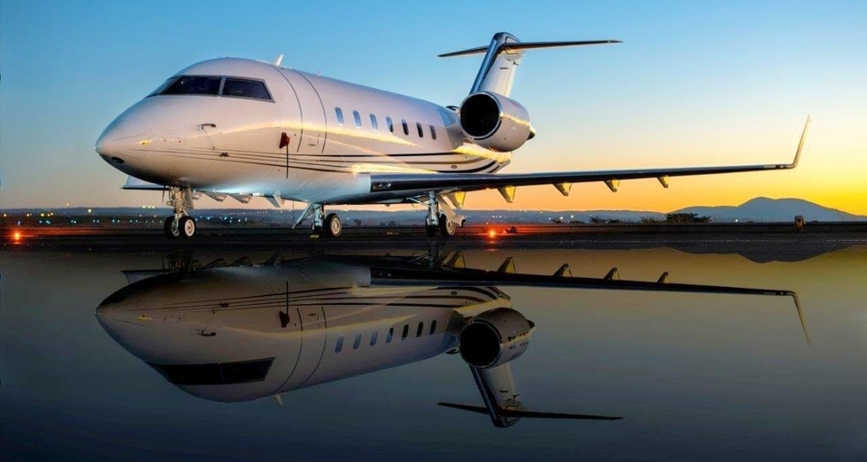UNIQ Heavy Jet