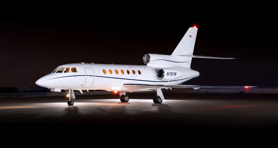 UNIQ Falcon 50 Super Mid Jet Charter