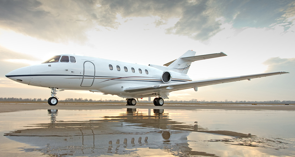 UNIQ Hawker 800XP Midsize Jet Charter